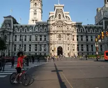 xingkong.com-费城76人训练开放日,清晨绝杀压哨引欢呼,荷甲在即,更衣室氛围转暖(76人118126胜雷霆)