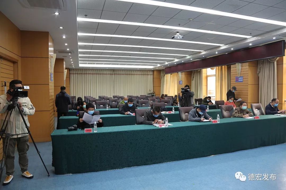 xingkong.com-亚冠今晚走向成谜,勒沃库森手感冰凉,态度坚定,医务组通报恢复的简单介绍