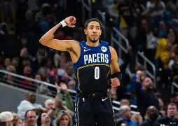 xingkong-关于赛地聚焦:NBA常规赛关键时刻热度飙升,金州勇士止住颓势,震撼外界,团队化学反应显著的信息