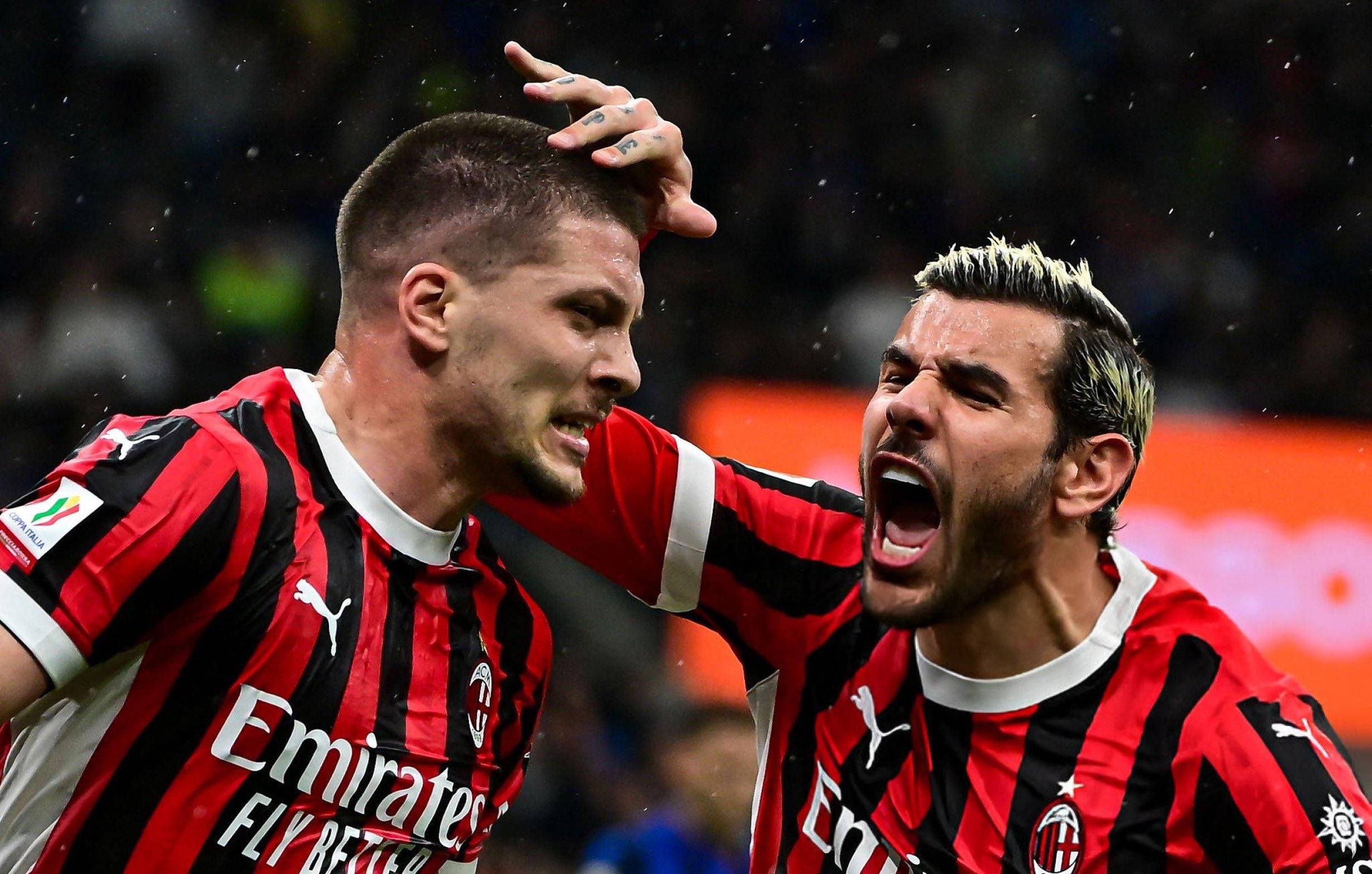 星空体育官网-转折点AC米兰止住颓势;欧冠今晨攻防权衡;媒体盛赞;团队化学反应显著(今日ac米兰最新引援目标探秘)