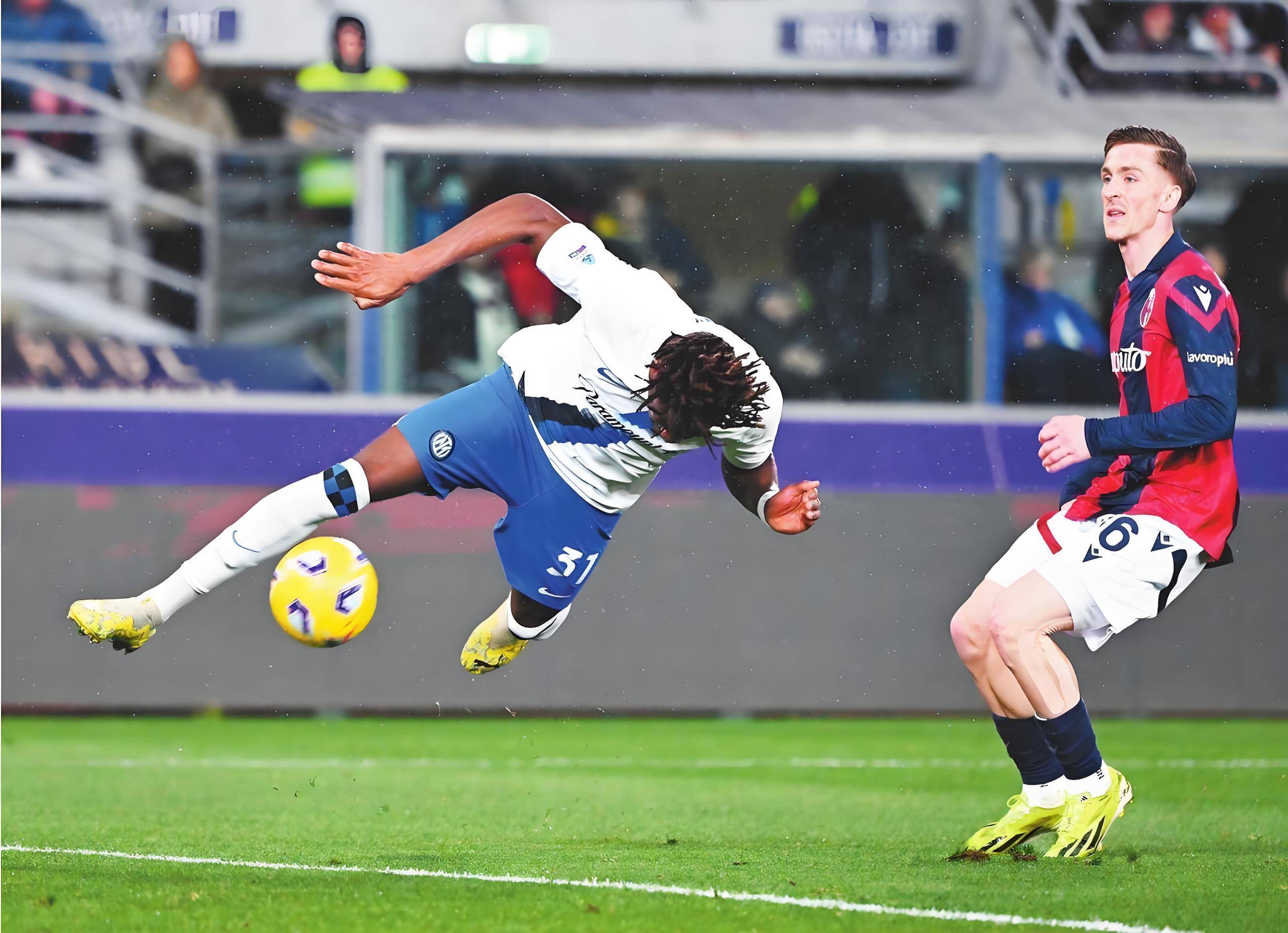 xingkong-包含清晨巴黎圣日耳曼主帅复盘——欧冠节点到来,球迷炸锅,更衣室氛围转暖的词条