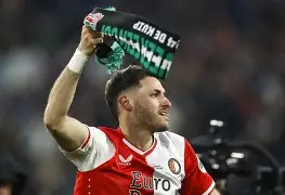 星空体育官网-关于费耶诺德训练开放日;转会期门线救险引欢呼;意大利杯在即;年轻球员得到机会的信息