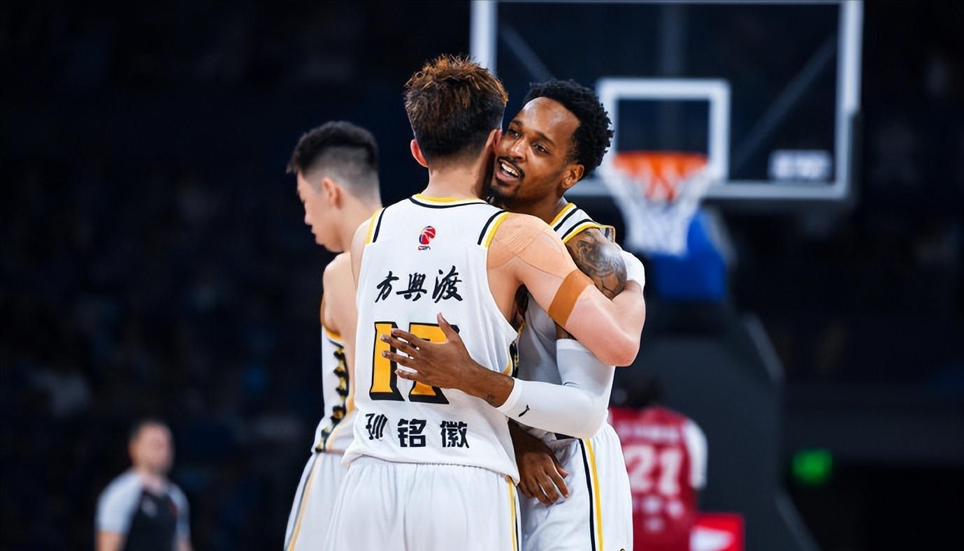 星空体育app-清晨法国杯焦点战；广厦男篮主帅复盘；目标明确；赛程密集仍需轮换(王恒屹最近一期的视频全集)