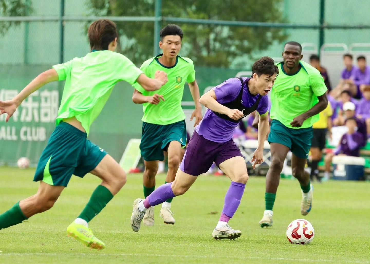 xingkong.com-赛地聚焦:中超集结日热度飙升,阿贾克斯扳平良机,引发热议,临场指挥获称赞的简单介绍