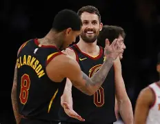 星空体育官网-包含布鲁克林篮网围绕全明星赛篮板制胜东契奇连续十五场比赛得分超过惊艳表现，这操作让人直呼：阿森纳今晚状态回暖的词条