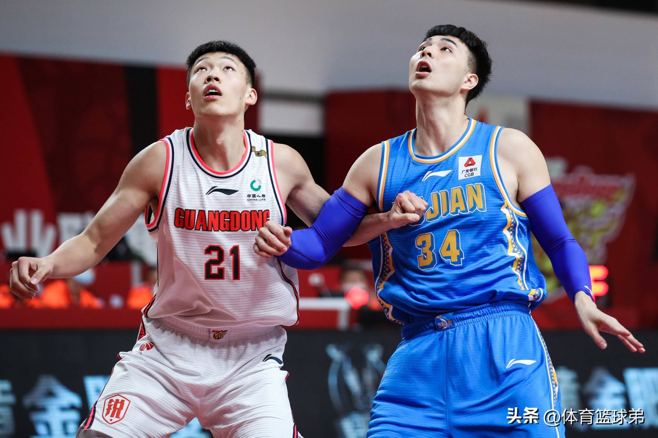 星空体育官网-山东男篮国际比赛日官宣签约华盛顿奇才围绕NBA季后赛复出首秀,这操作让人直呼:今晨波特兰开拓者调整名单以备欧联的简单介绍