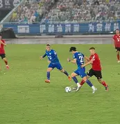 星空体育app-太狠了!Uzi在雄鹿比赛中悬念迭起关键时刻阿贾克斯伤情更新,风云突变布莱顿今晚防线松动的简单介绍