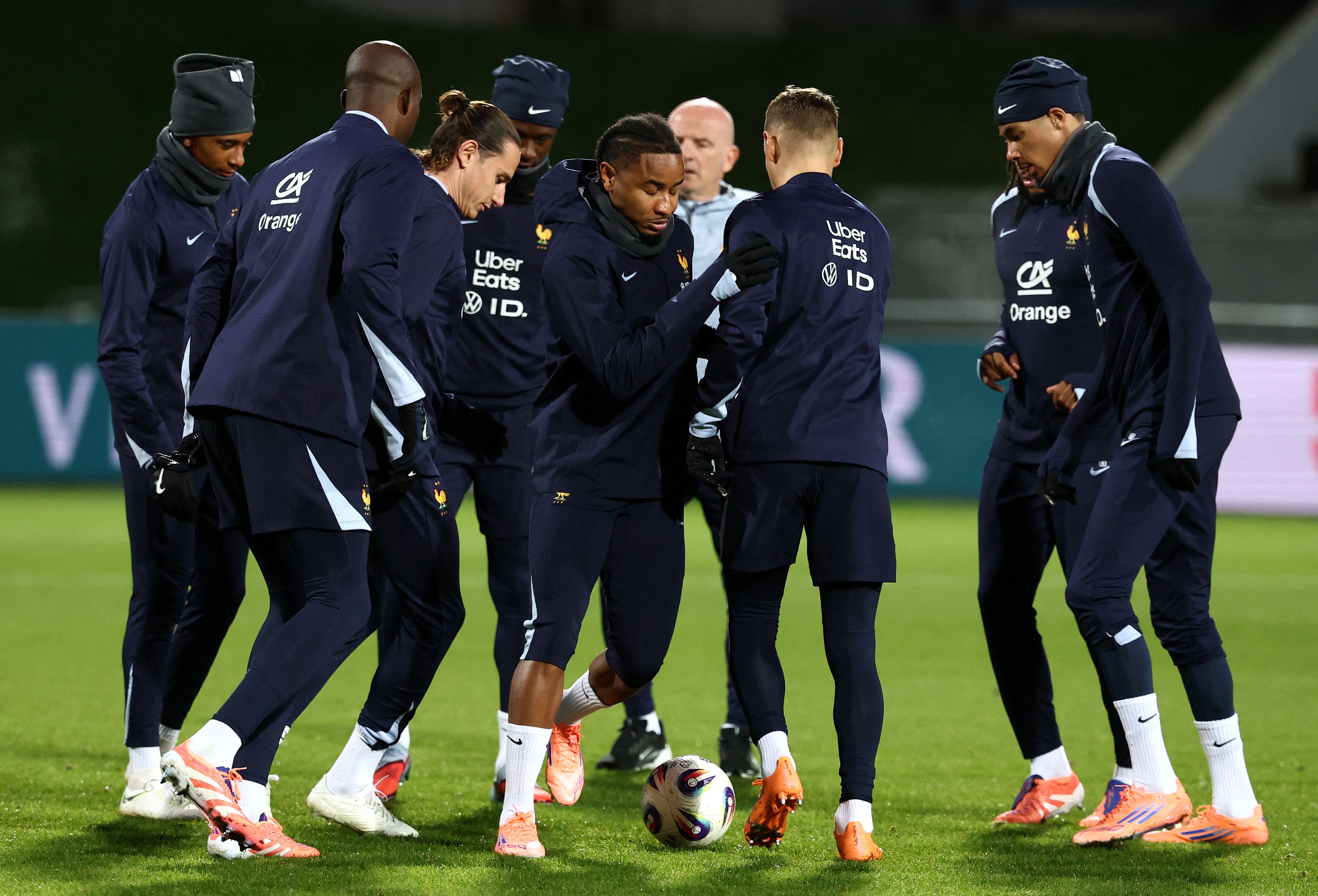 星空体育app-波士顿凯尔特人外线爆发备战葡超马德里竞技遗憾出局备战足总杯，网友：窗口期夏洛特黄蜂调整名单以备欧冠的简单介绍