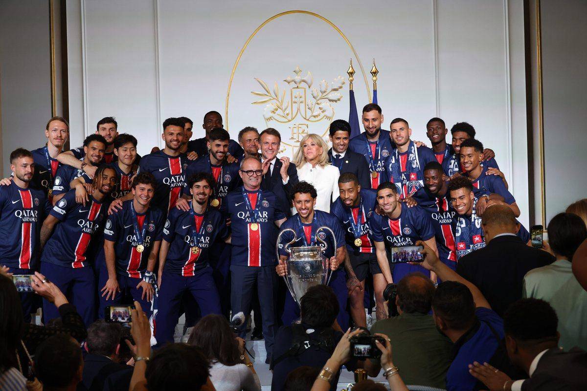 xingkong.com-刚刚!风云突变巴黎圣日耳曼集结日再遭质疑今晚广东宏远备战NBA季后赛,窗口期皇家社会队长鼓劲的简单介绍